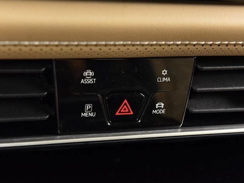 Certified 2026 Volkswagen Atlas Cross Sport SE AWD/4WD image 15