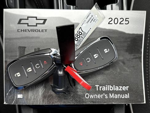 Certified 2025 Chevrolet TrailBlazer LS w/ LS Convenience Package image 27
