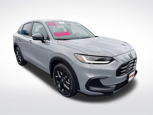 Used 2023 Honda HR-V Sport image 7