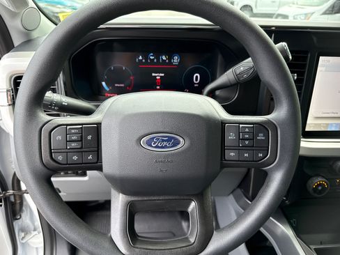 New 2026 Ford F350 XLT w/ XLT Premium Package AWD/4WD image 12