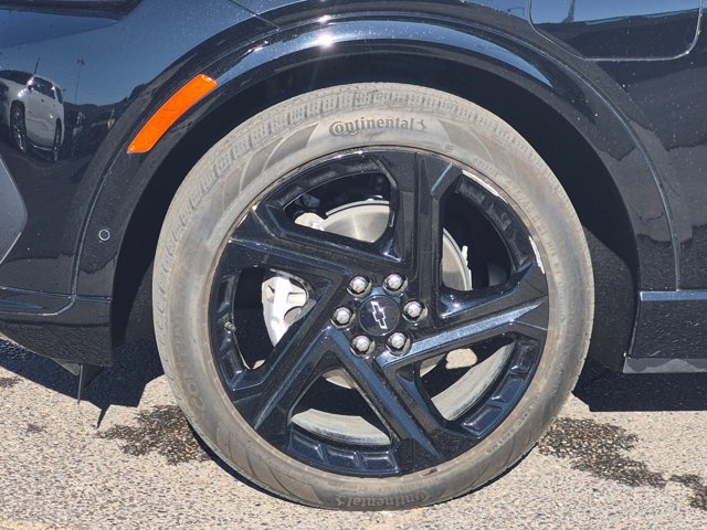 Used 2024 Chevrolet Equinox EV RS FWD image 16
