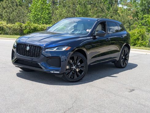 New 2026 Jaguar F-PACE R-Dynamic S image 2
