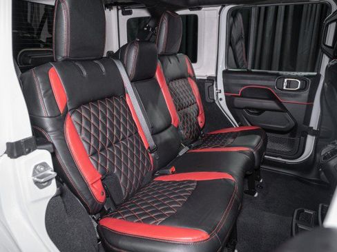 Used 2021 Jeep Wrangler Unlimited Rubicon AWD/4WD image 12