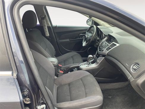 Used 2014 Chevrolet Cruze LT w/ All-Star Edition image 15