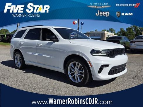 Used 2024 Dodge Durango GT RWD image 1