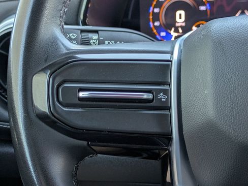 Used 2024 Chevrolet Colorado LT image 15