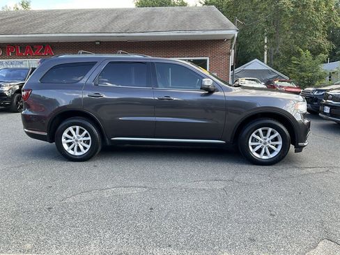 Used 2020 Dodge Durango SXT AWD/4WD image 4