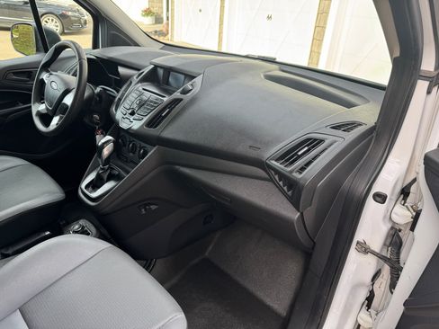 Used 2015 Ford Transit Connect XL image 17