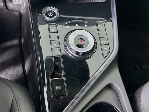 Used 2023 Kia Niro Wind w/ Wind Preserve Package FWD image 25