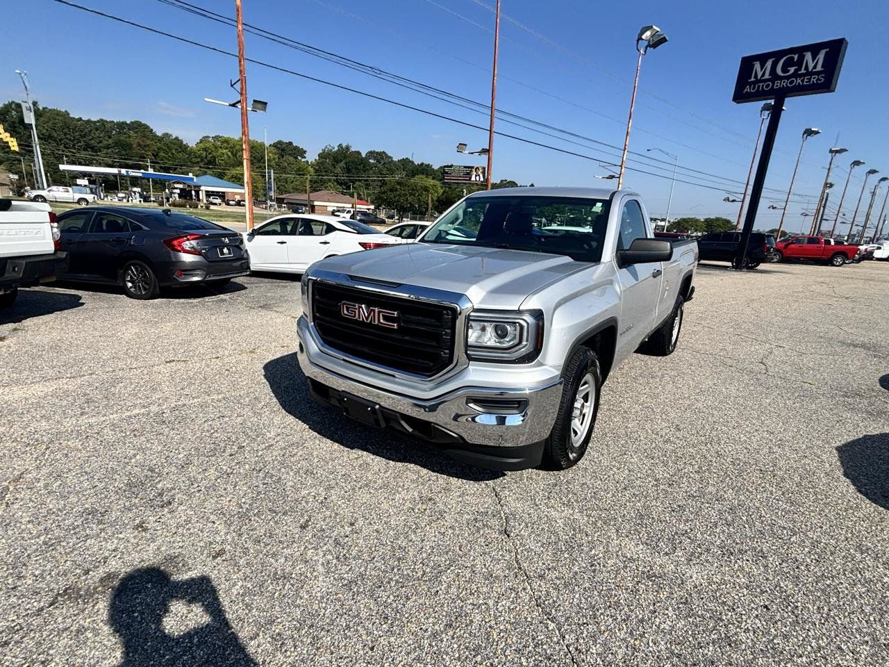 Used 2018 GMC Sierra 1500 2WD Regular Cab image 9