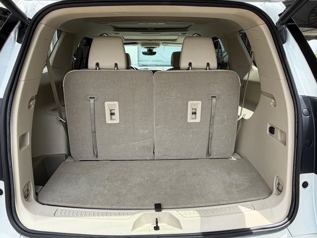 Certified 2023 GMC Acadia Denali w/ Denali Ultimate Package FWD image 10