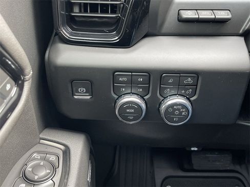 New 2026 GMC Sierra 1500 AT4 w/ AT4 Premium Package image 18