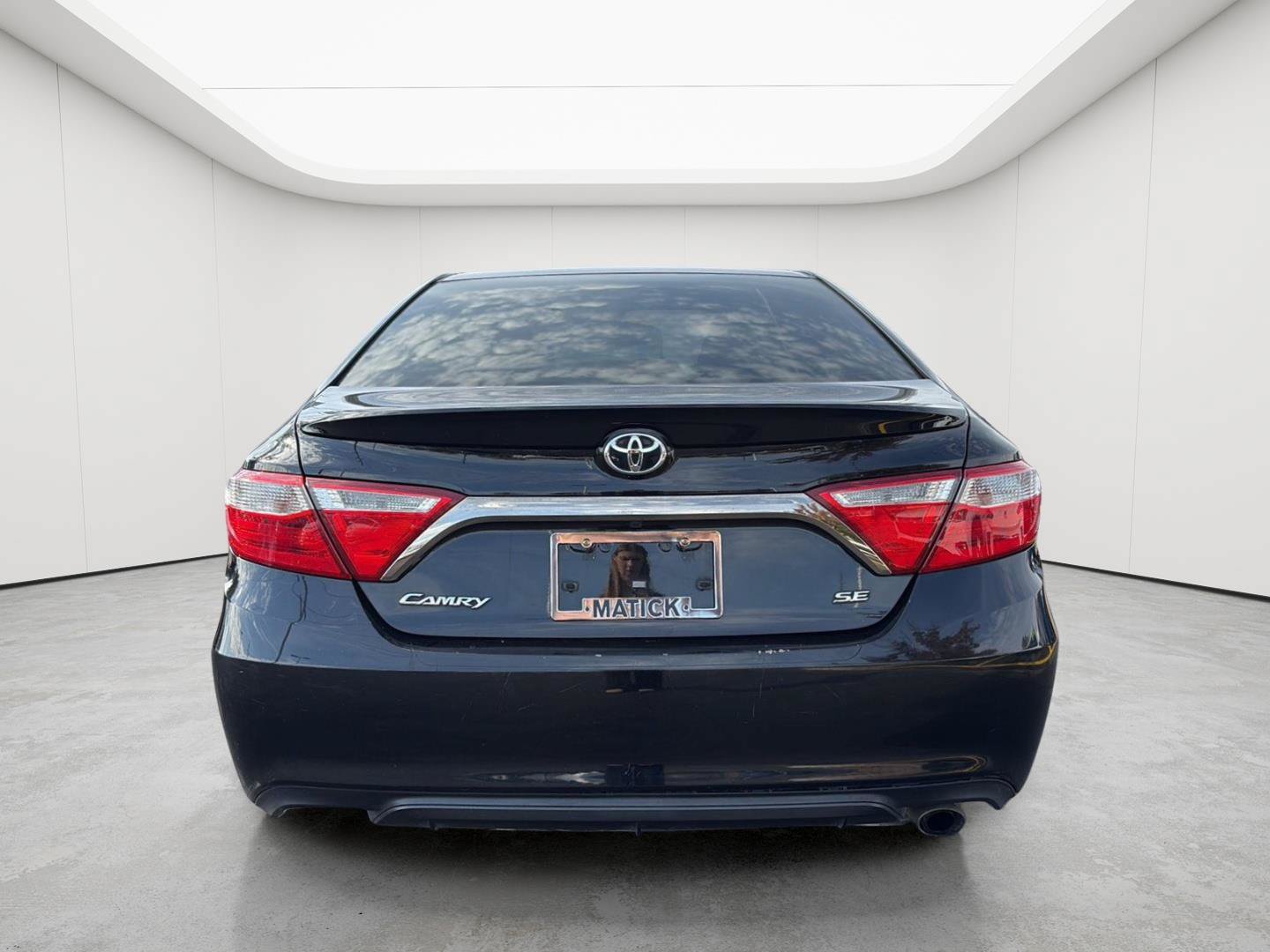 Used 2017 Toyota Camry SE FWD image 25
