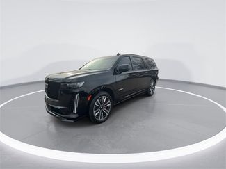 Used 2023 Cadillac Escalade ESV V video 4