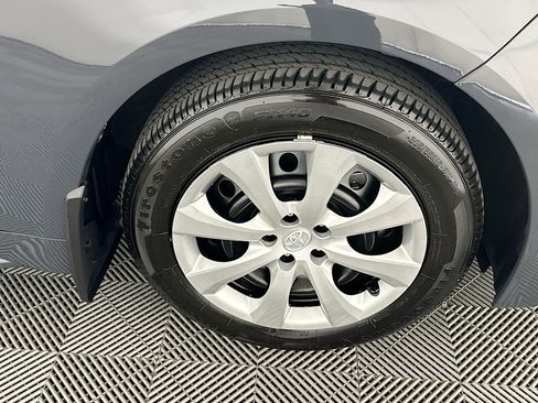 Used 2025 Toyota Corolla LE image 11