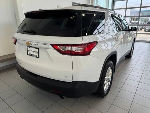 Used 2021 Chevrolet Traverse LT AWD/4WD image 41