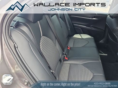 Used 2024 Toyota Camry SE image 24