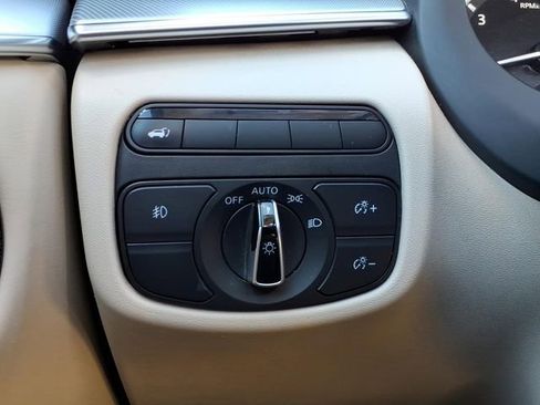 Used 2019 INFINITI QX50 Luxe w/ Navigation Package image 24