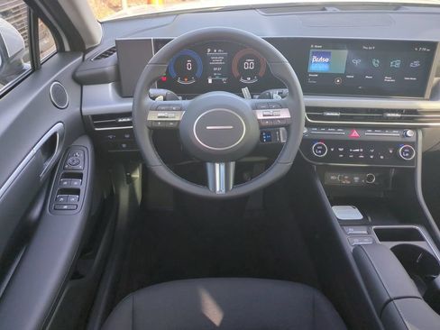 New 2026 Hyundai Sonata SEL FWD image 17