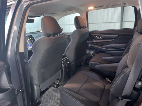 Used 2024 Subaru Ascent Premium w/ Convenience Package image 25