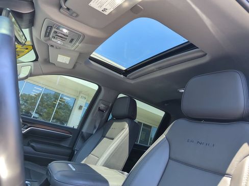 Used 2024 GMC Sierra 2500 Denali w/ Denali Reserve Package AWD/4WD image 28
