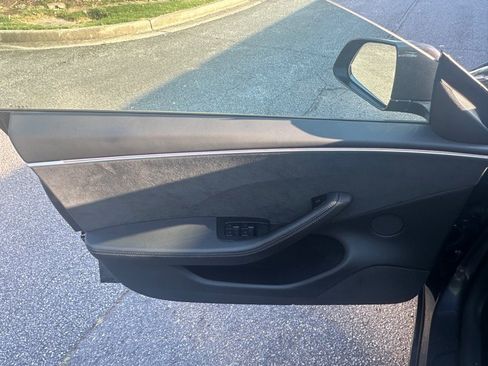 Used 2024 Tesla Model 3 Performance image 23