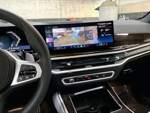 Used 2026 BMW X5 xDrive40i AWD/4WD image 9