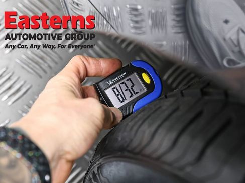 Used 2018 Tesla Model 3 Long Range AWD/4WD image 21