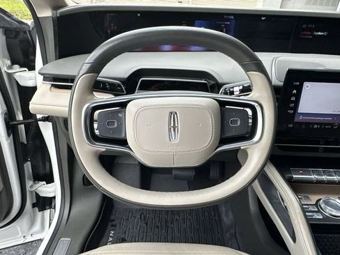 Certified 2024 Lincoln Nautilus Reserve w/ Equipment Group 202A AWD/4WD image 15