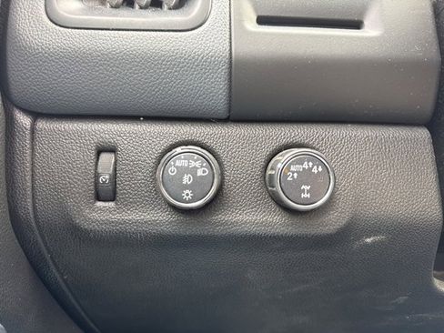 Used 2017 Chevrolet Colorado Z71 w/ Z71 Midnight Edition image 22