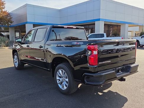New 2026 Chevrolet Silverado 1500 Custom image 3