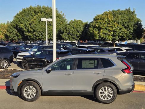 New 2026 Honda CR-V LX image 7