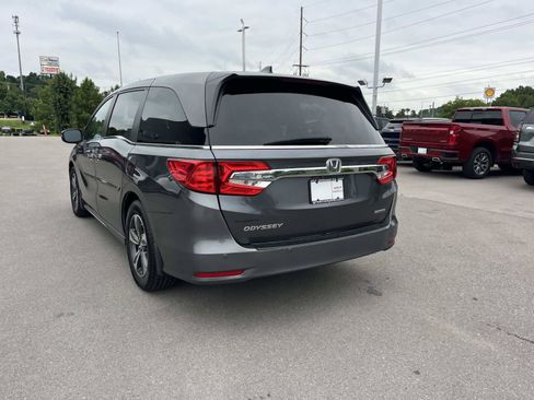 Used 2018 Honda Odyssey Touring image 5