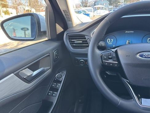 Used 2023 Ford Escape Platinum w/ Premium Technology Package image 24