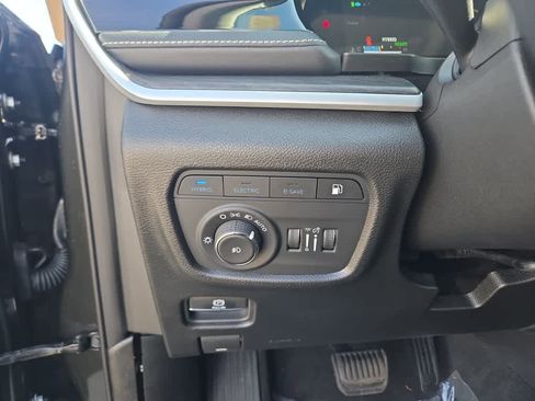 Used 2024 Jeep Grand Cherokee Limited 4xe w/ Trailer Tow Package image 23