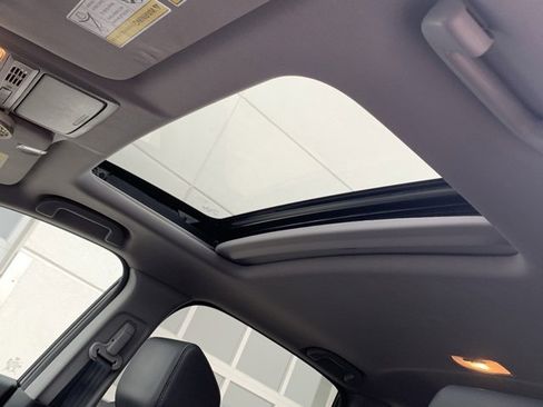 Used 2020 Honda CR-V Touring image 8