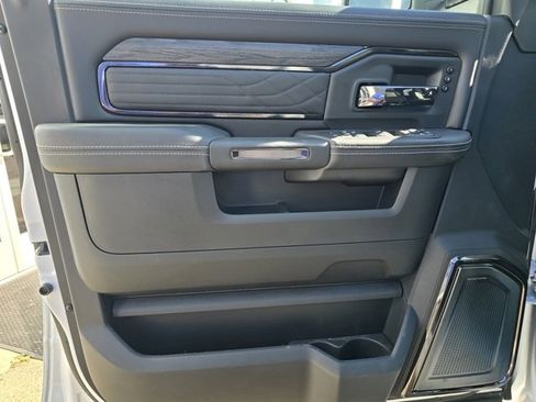 New 2026 RAM 2500 Limited image 25