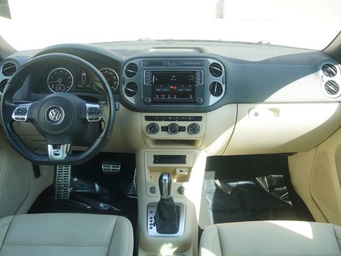 Used 2016 Volkswagen Tiguan R-Line image 37