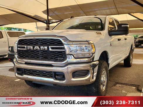 Used 2024 RAM 3500 Tradesman w/ Chrome Appearance Group AWD/4WD image 3