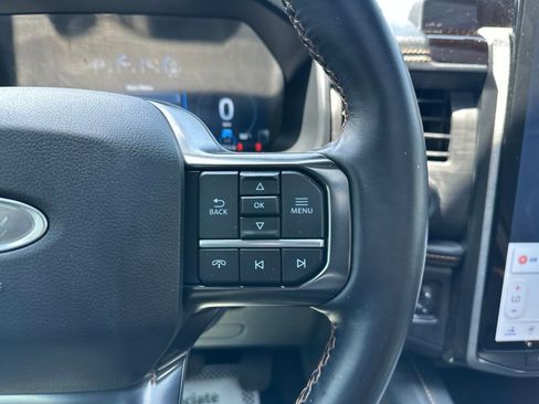 Used 2022 Ford Expedition Platinum AWD/4WD image 19