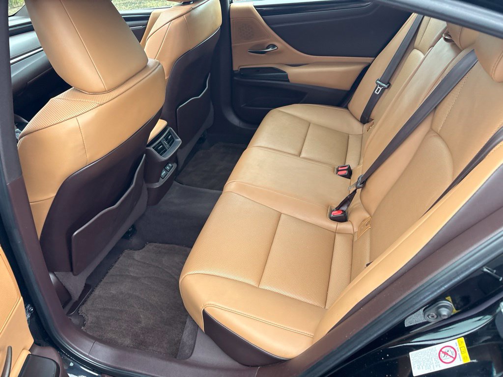Used 2019 Lexus ES 350 w/ Premium Package FWD image 19