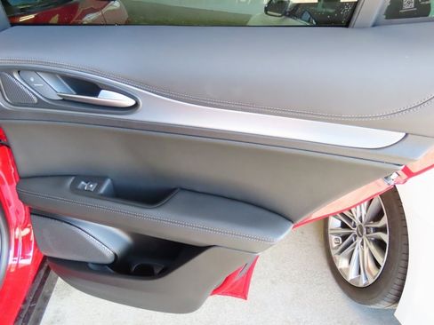 New 2025 Alfa Romeo Stelvio Sprint image 16