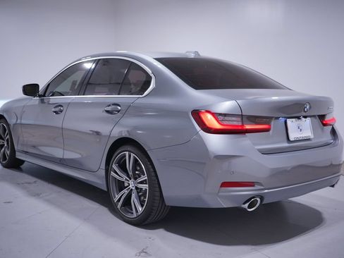 Used 2024 BMW 330i Sedan w/ Convenience Package RWD image 3