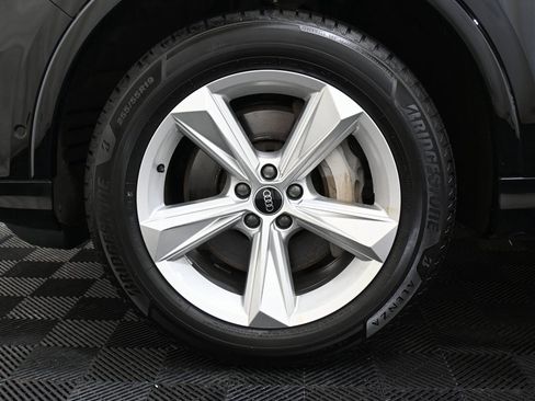 Used 2021 Audi Q7 3.0T Premium image 38