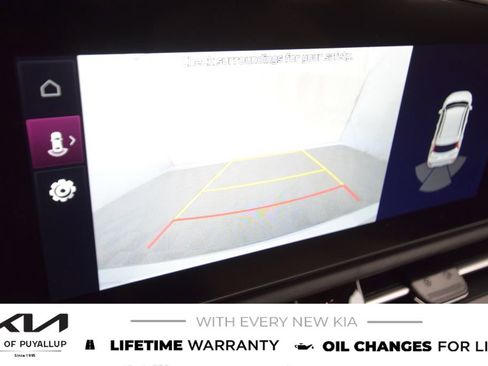 New 2025 Kia Niro EX Touring image 23