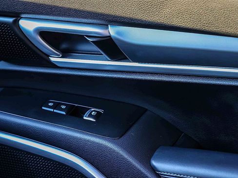 Certified 2022 Kia Telluride S image 14