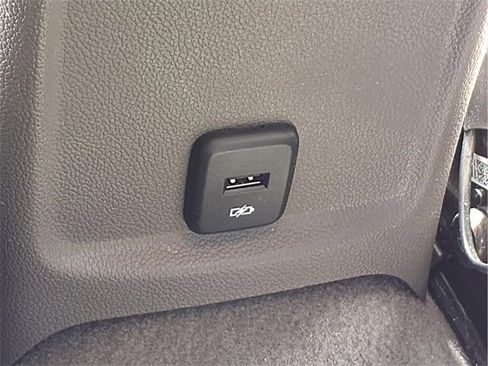 Certified 2017 Chevrolet Cruze Premier image 23