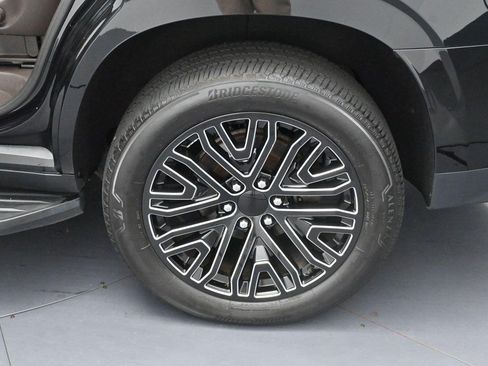 Used 2021 Chevrolet Tahoe LT AWD/4WD image 34