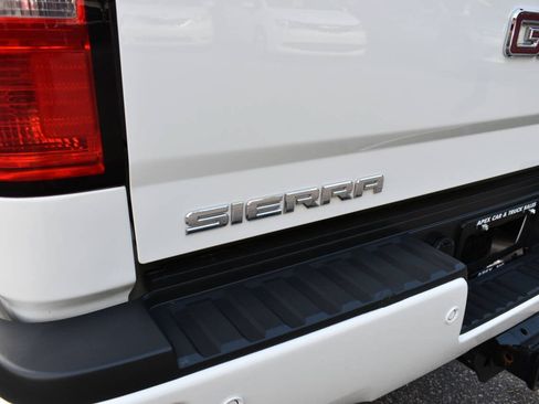 Used 2019 GMC Sierra 2500 Denali w/ Duramax Plus Package AWD/4WD image 31