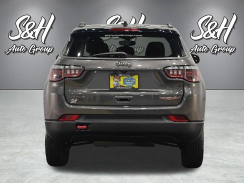 Used 2020 Jeep Compass Trailhawk AWD/4WD image 16